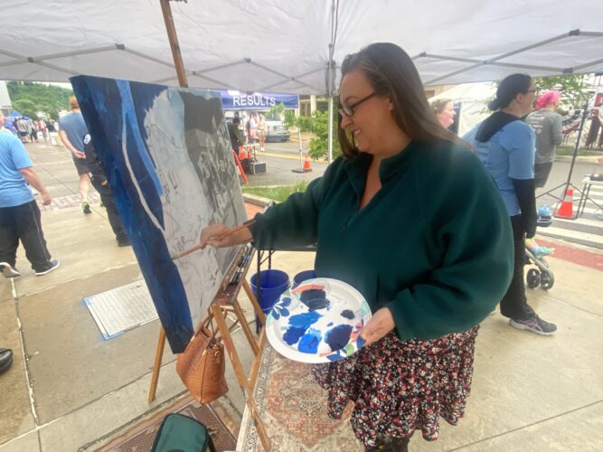 Yarbrough Adds A Splash Of Art To Wellness Weekend